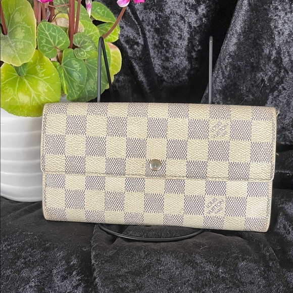Louis Vuitton Handbags - Louis Vuitton Damier Azur Cream and Brown Wallet w/ original packaging